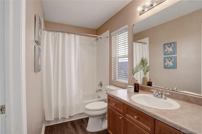 Full Bathroom Upstairs | Shared with other 2 Bedrooms | Image 23