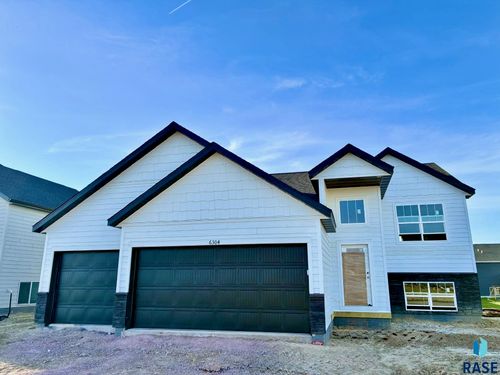 6304 W Goldberg St, Sioux Falls, SD, 57107-2183 | Card Image