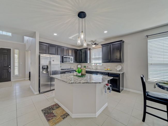 2460 Open Range Dr, House other with 4 bedrooms, 4 bathrooms and null parking in Fort Worth TX | Image 7
