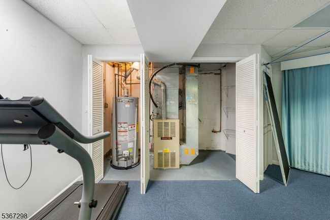32 Berkeley Sq, Townhouse with 3 bedrooms, 2 bathrooms and null parking in Berkeley Heights NJ | Image 18
