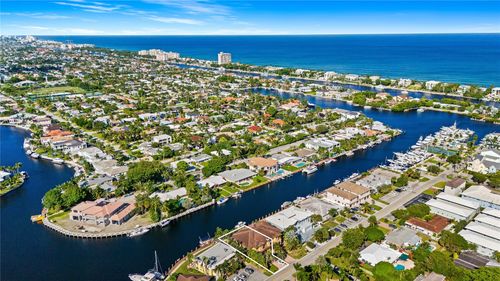 2637 Ne 28th Ct, Lighthouse Point, FL, 33064-8219 | Card Image