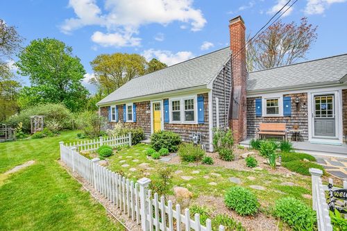 24 Acorn Dr, West Barnstable, MA, 02668-1517 | Card Image