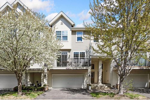 903-8467 Emery Pkwy N, Champlin, MN, 55316-2493 | Card Image