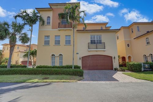 153 Ocean Bay Dr, Jensen Beach, FL, 34957-2007 | Card Image