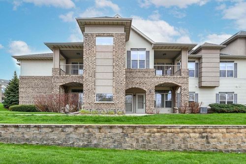 110-3053 W Drexel Avenue, Franklin, WI, 53132 | Card Image