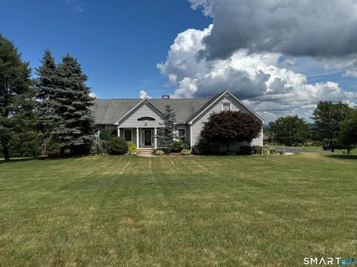 556 Hill St, Bristol, CT, 06010-2208 | Card Image