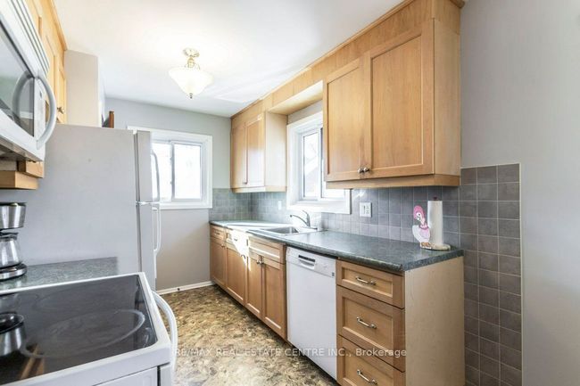 58 Gail St, House other with 3 bedrooms, 2 bathrooms and 3 parking in Cambridge ON | Image 14