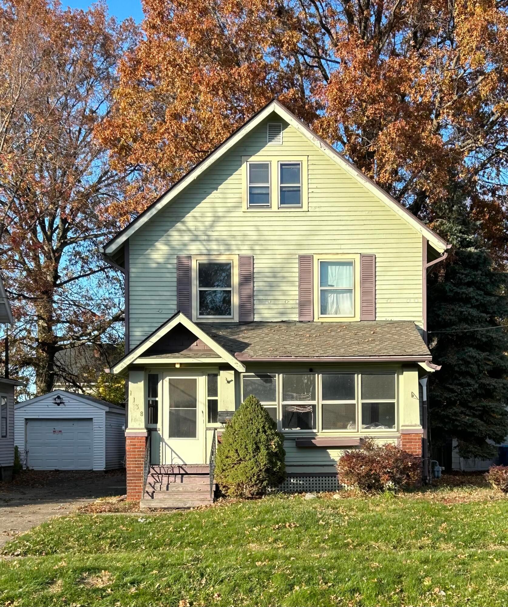 11th St, Lorain, OH 44052