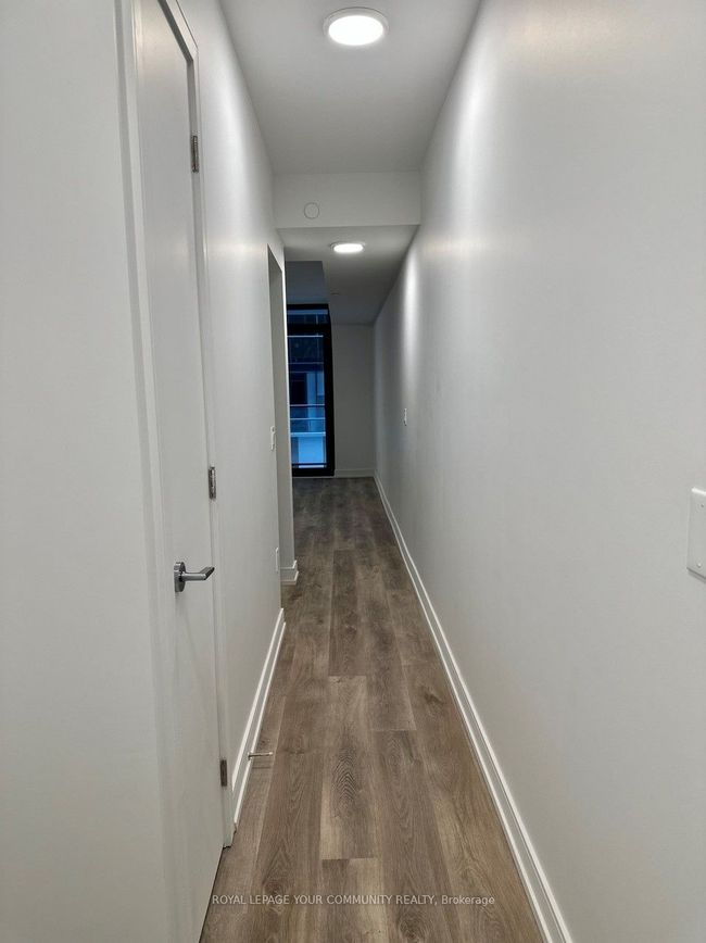 421 - 1 Jarvis St, Condo with 1 bedrooms, 1 bathrooms and null parking in Hamilton ON | Image 11