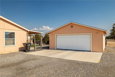 3031 E Navajo Boulevard, House other with 3 bedrooms, 2 bathrooms and null parking in Pahrump NV | Image 3