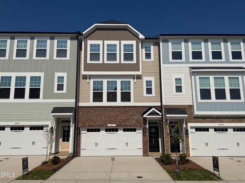 10057 Secluded Garden Dr, Apex, NC, 27523-8416 | Card Image