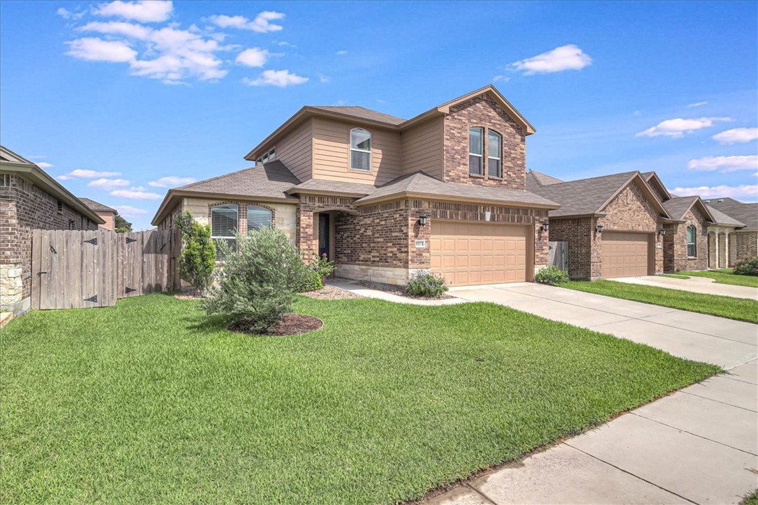 Luz DE Luna St, Corpus Christi, TX 78414