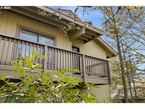 a-7734 Sw Barnes Rd, Portland, OR, 97225-6224 | Card Image