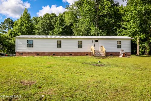 502 E Branch Dr, Newport, NC, 28570-9306 | Card Image