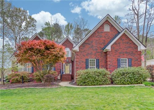 124 Dumar Ln, Hoschton, GA, 30548-1889 | Card Image