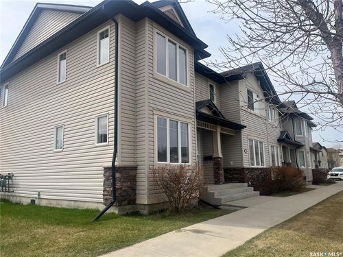 207-303 Slimmon Place, Saskatoon, SK, S7V0A8 | Card Image