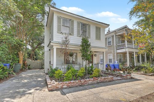75 Smith St, Charleston, SC, 29401-3308 | Card Image