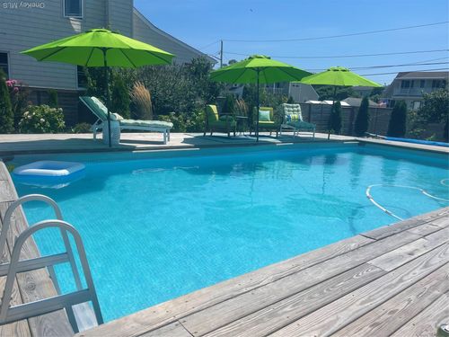 79 Grandview Dr, Shirley, NY, 11967-4238 | Card Image