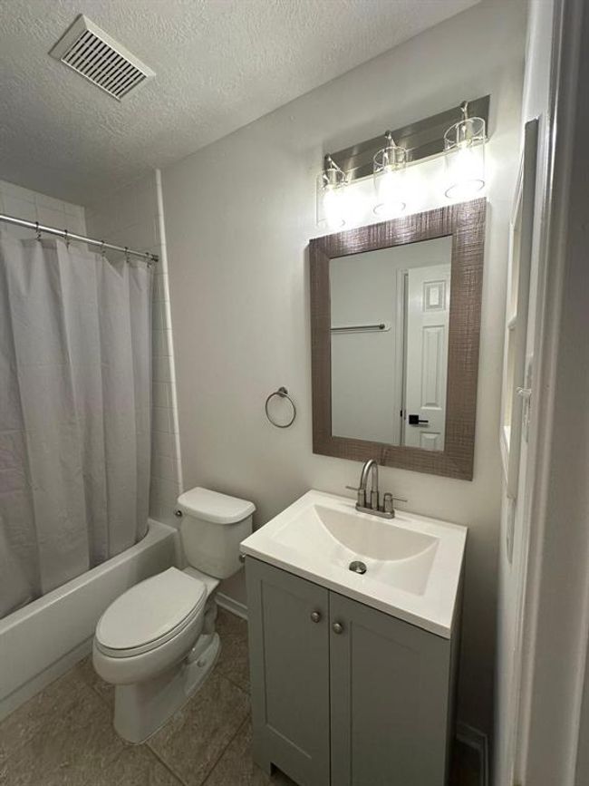 2606 Iris Ct, House other with 3 bedrooms, 3 bathrooms and 2 parking in Pearland TX | Image 8