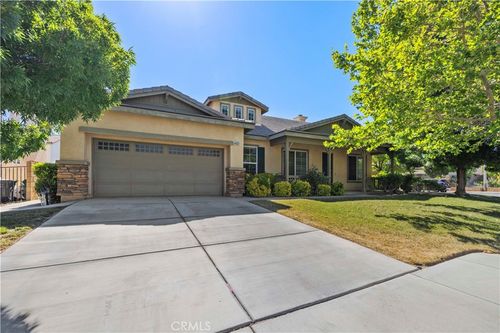 44022 Raven Ln, Lancaster, CA, 93536-2319 | Card Image