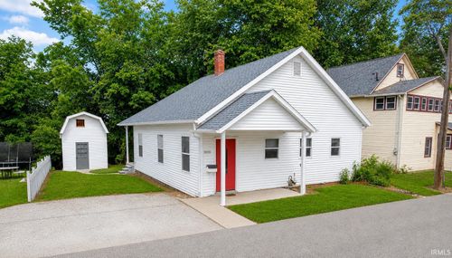 1307 Sunday Ln, Winona Lake, IN, 46590-1641 | Card Image