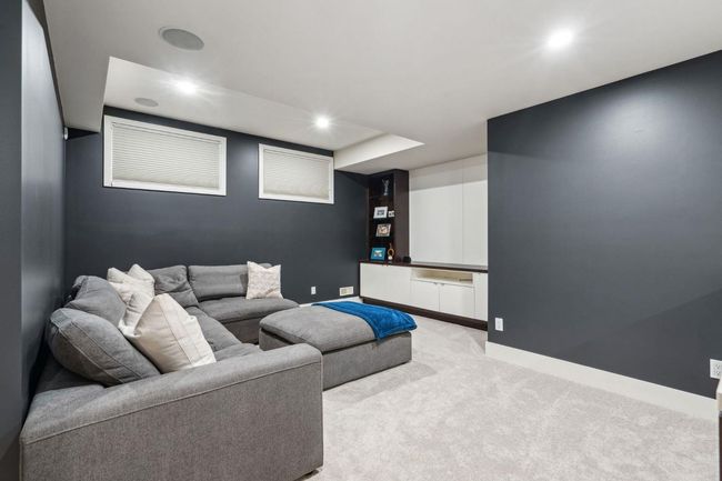 47 Patterson Dr Sw, House other with 4 bedrooms, 4 bathrooms and 5 parking in Calgary AB | Image 30