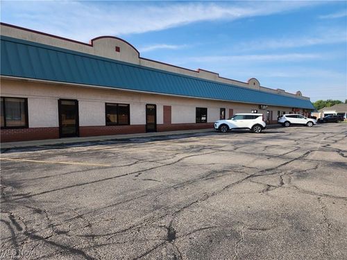 e-511 Abbe Rd N, Elyria, OH, 44035-3722 | Card Image