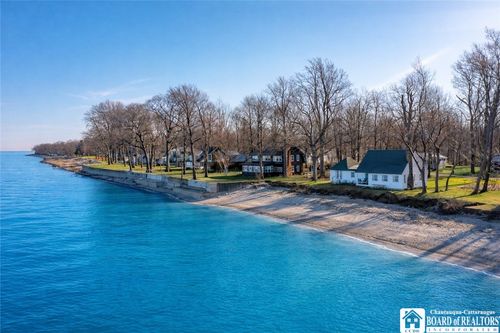 10155 Patterson Ln, Fredonia, NY, 14063-1529 | Card Image