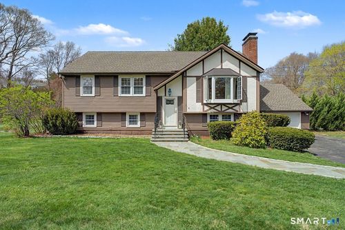 6 Yankee Peddler Path, Madison, CT, 06443-2614 | Card Image