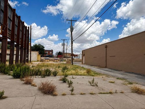209 W 3rd, Big Spring, TX, 79720 | Card Image