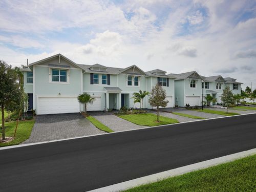 616 Salisbury Cir, Fort Pierce, FL, 34982-3990 | Card Image
