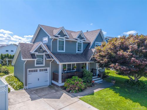 25 Bentley Rd, Plainview, NY, 11803-2619 | Card Image
