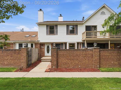 34717 E Wilma Ct, Chesterfield, MI, 48047-4175 | Card Image