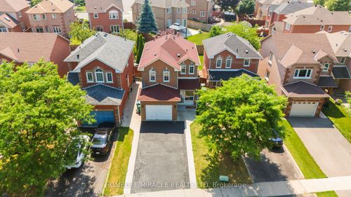 9 Sunley Cres, Brampton, ON, L6Y5B7 | Card Image