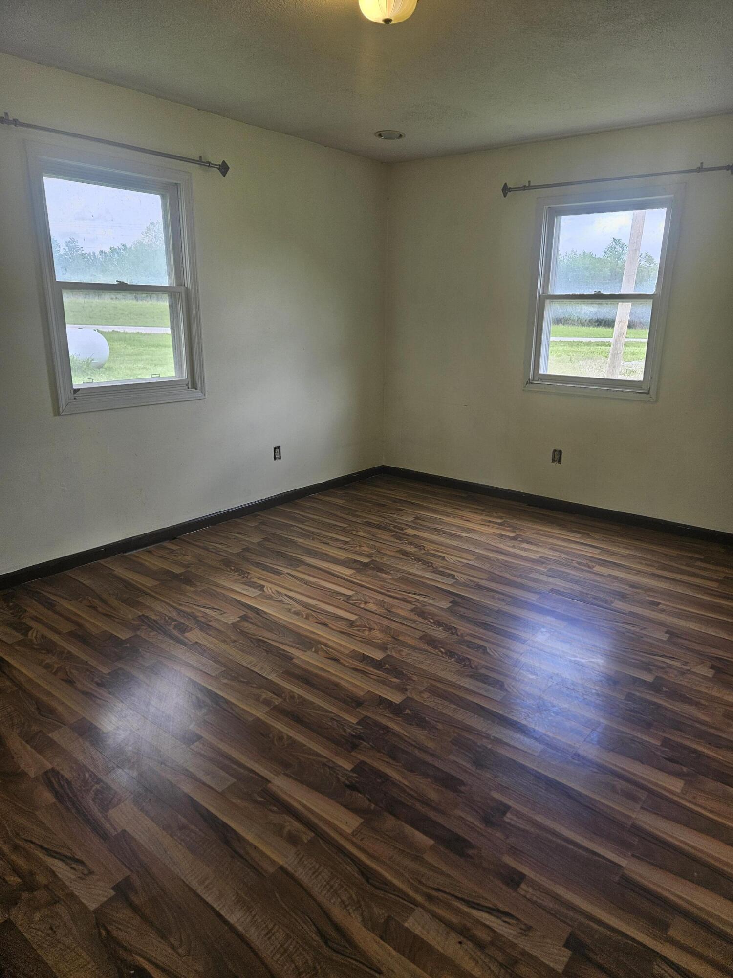 Commercial Sale in Springfield 4