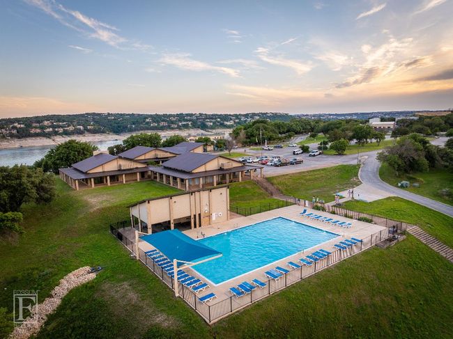 229 Comanche Ln, House other with 2 bedrooms, 2 bathrooms and 2 parking in Lago Vista TX | Image 7
