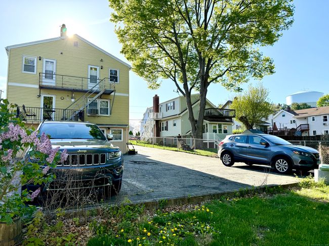 APT-2 - 10 Fairview Ave, Home with 1 bedrooms, 1 bathrooms and 1 parking in Norwalk CT | Image 12