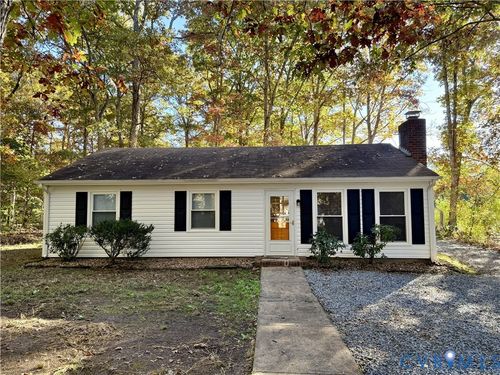 10513 Sunne Ct, Chesterfield, VA, 23832-7122 | Card Image