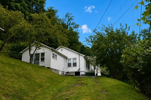 3823 Hoot Owl Rd, Grundy, VA, 24614 | Card Image