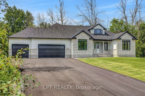 23 Skeel Crt, Ashton, ON, K0A1B0 | Card Image