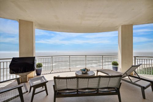 tw2305-801 E Beach Dr, Galveston, TX, 77550-3364 | Card Image