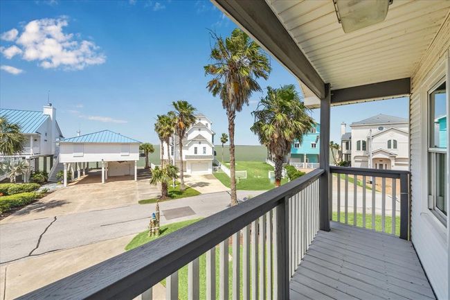 138 Isles End Rd, House other with 4 bedrooms, 3 bathrooms and 2 parking in Tiki Island TX | Image 25
