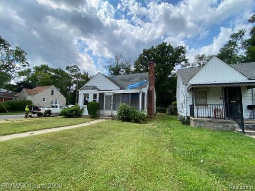 15703 Fielding St, Detroit, MI, 48223-1104 | Card Image