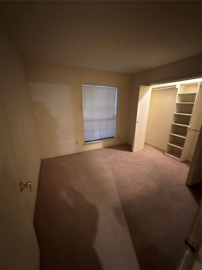 9708 - 9706 Springtree Ln, Home with 4 bedrooms, 4 bathrooms and 4 parking in Dallas TX | Image 21