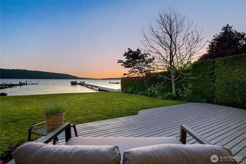 3187 Northshore Rd, Bellingham, WA, 98226-7861 | Card Image
