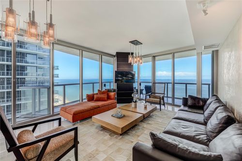 2508-17001 Collins Ave, Sunny Isles Beach, FL, 33160-3692 | Card Image