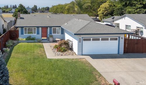 1025 Woodvale Drive, Dixon, CA, 95620 | Card Image