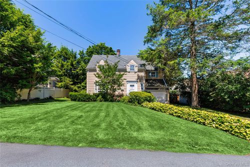 613 Stiles Ave, Mamaroneck, NY, 10543-4430 | Card Image