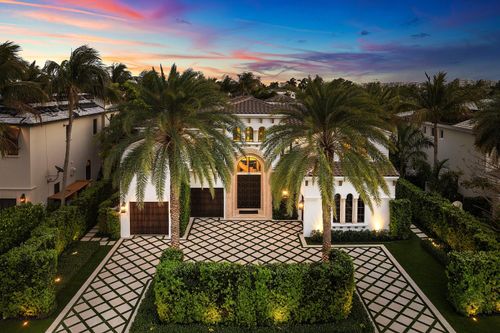 520 Ne Waterway Ln, Boca Raton, FL, 33432-2828 | Card Image