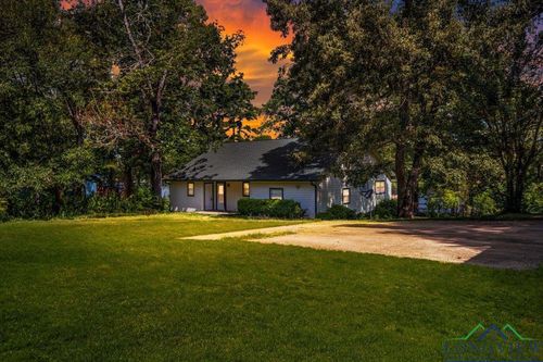 20009 Southside Cir, Winona, TX, 75792-6739 | Card Image